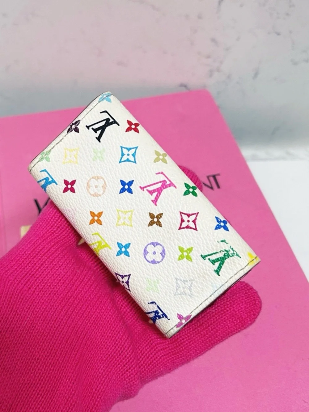 Authentic Louis Vuitton Limited Edition Murakami Multicolor Blanc 4 Key Holder